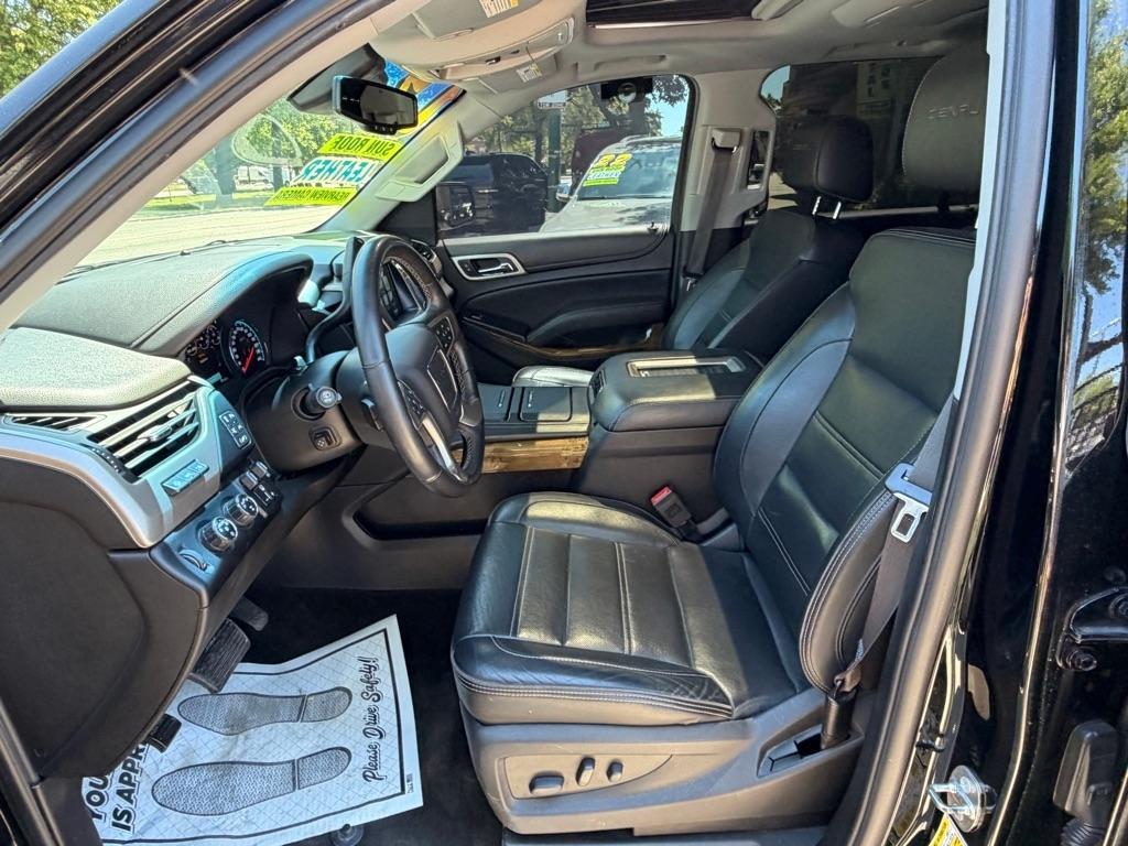 GMC Yukon XL Denali 4WD 2017
