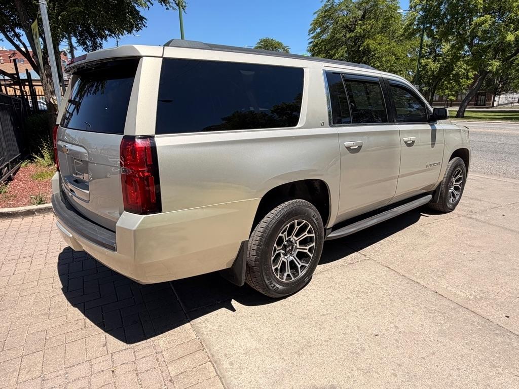 Chevrolet Suburban LT 4WD 2016