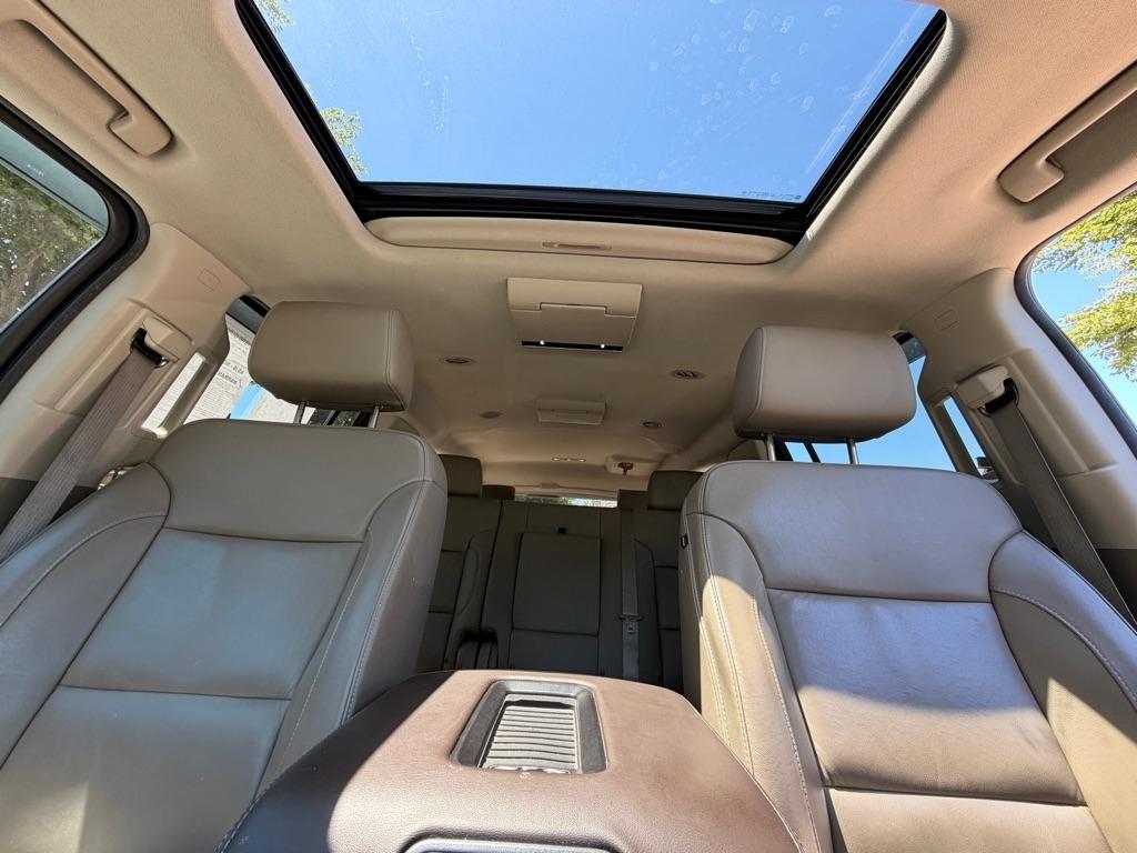 Chevrolet Suburban LT 4WD 2016