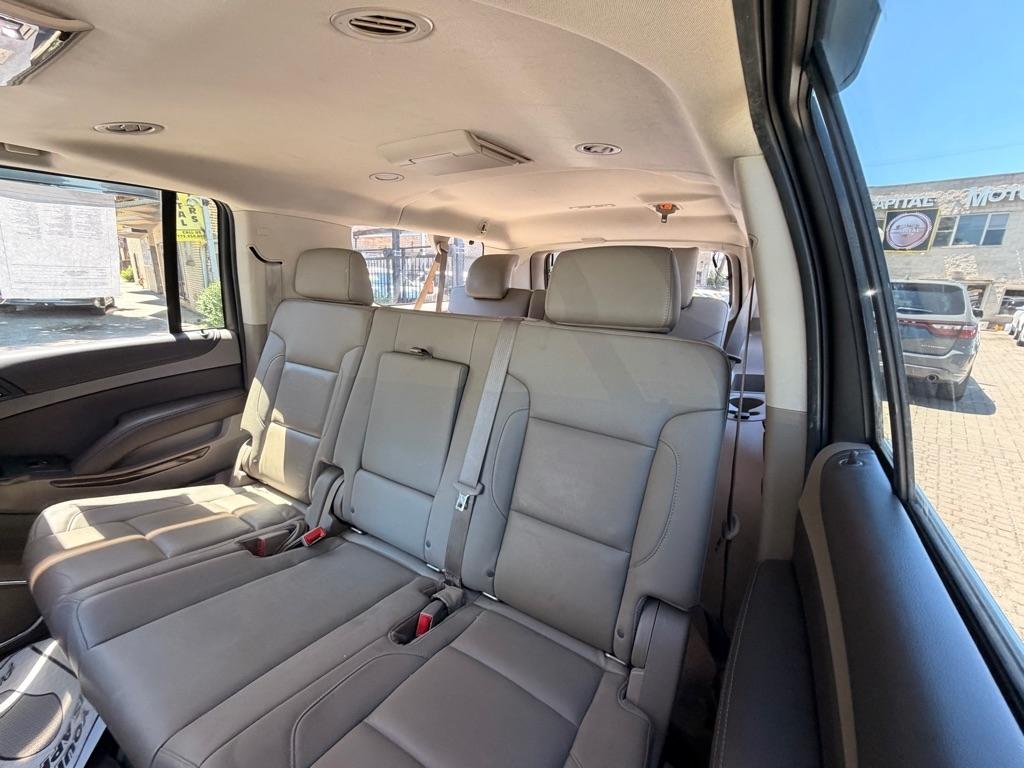 Chevrolet Suburban LT 4WD 2016