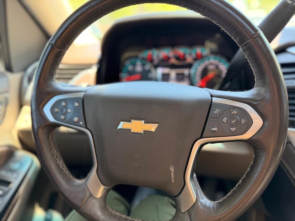 Chevrolet Suburban LT 4WD 2016