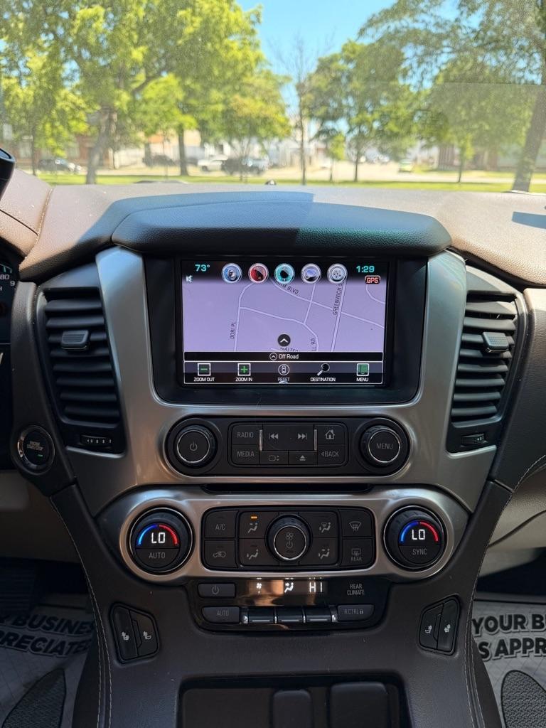 Chevrolet Suburban LT 4WD 2016
