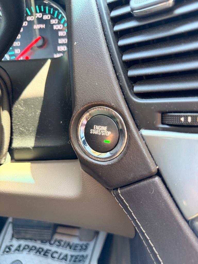 Chevrolet Suburban LT 4WD 2016