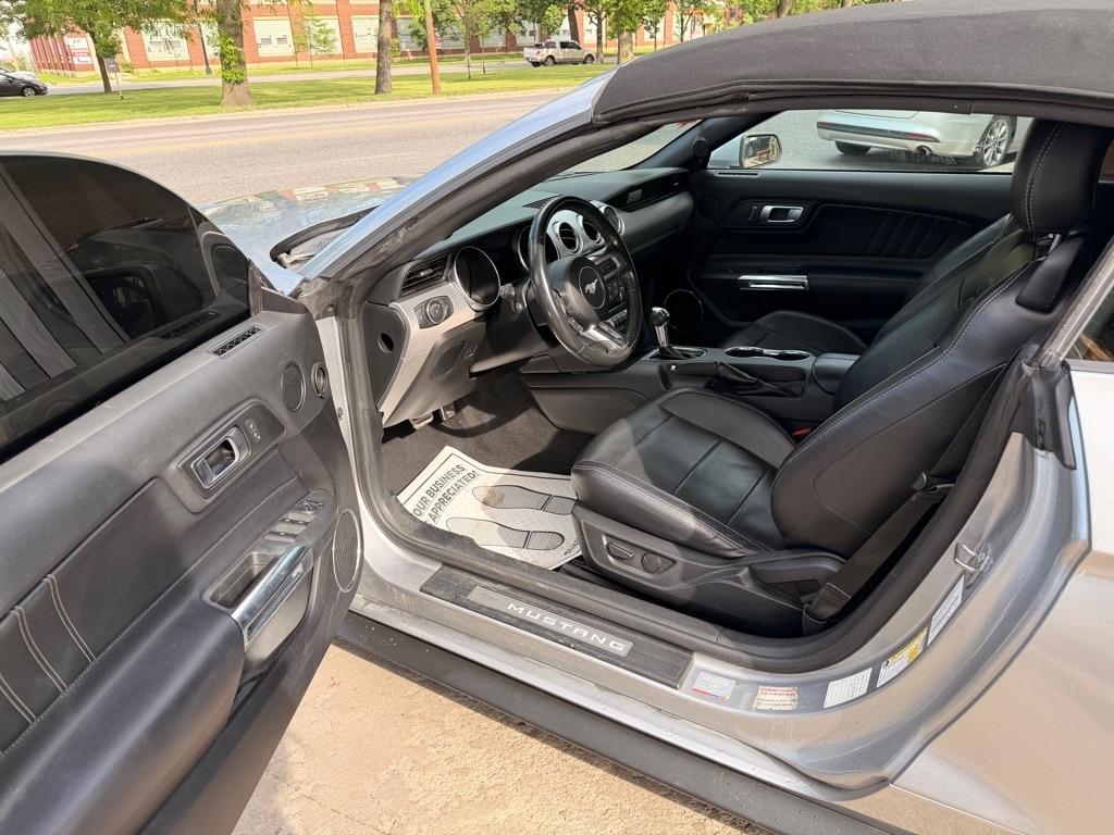 Ford Mustang EcoBoost Premium Convertible 2022