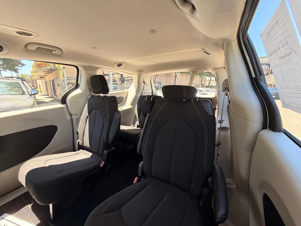 Chrysler Voyager LX 2023