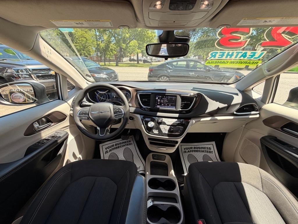 Chrysler Voyager LX 2023