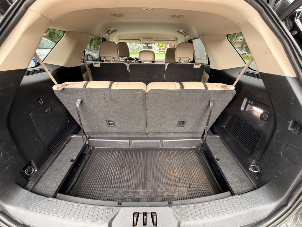 Ford Explorer XLT AWD 2020