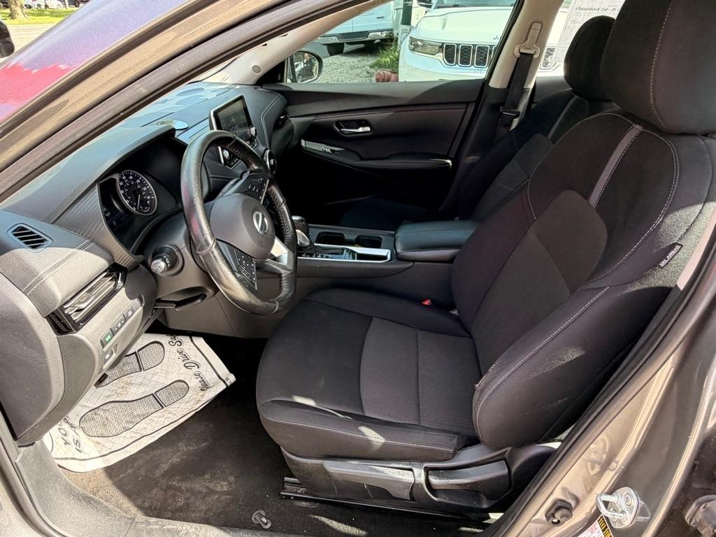 Nissan Sentra SV 2023