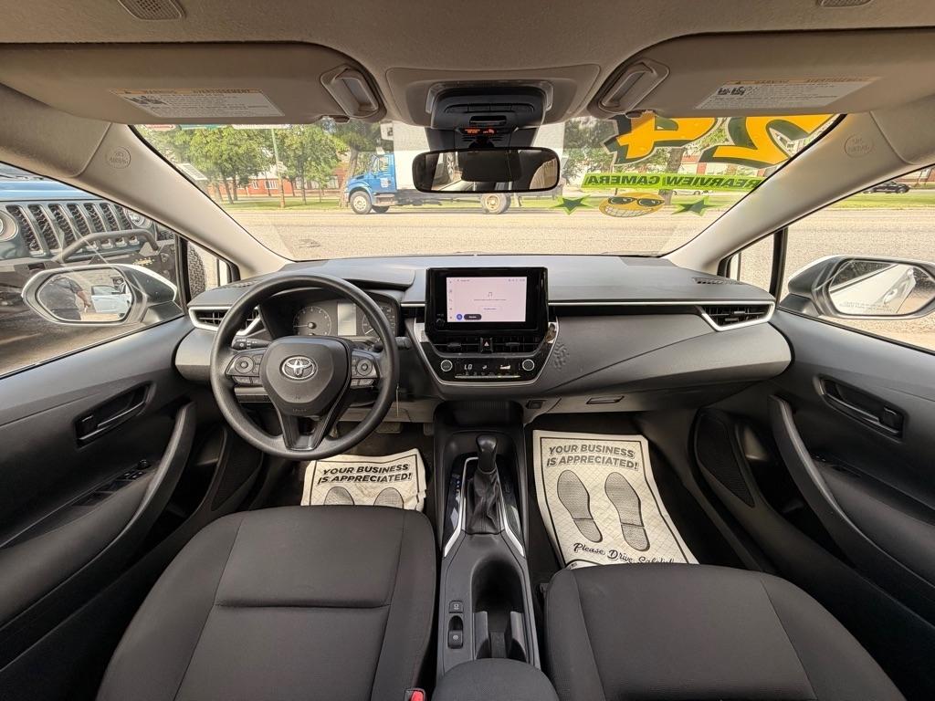 Toyota Corolla LE 2024