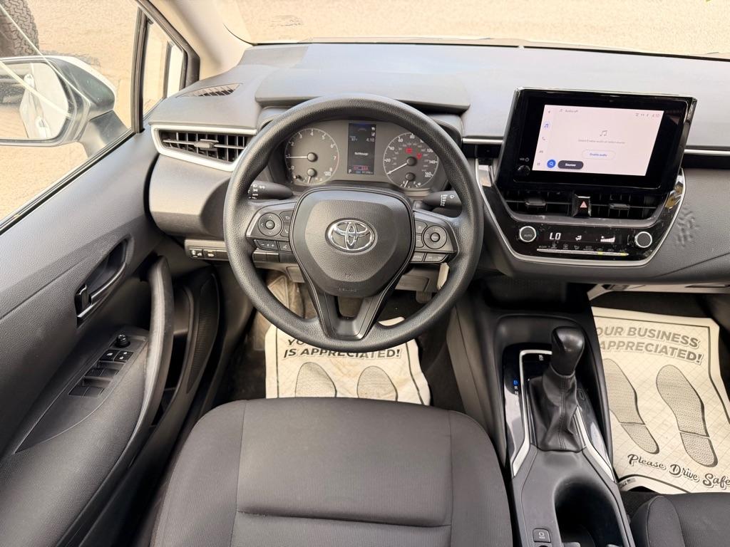 Toyota Corolla LE 2024