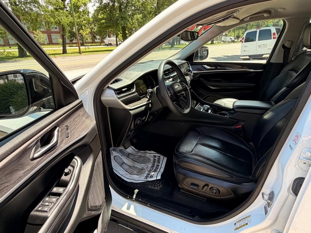 Jeep Grand Cherokee L Limited 4WD 2023