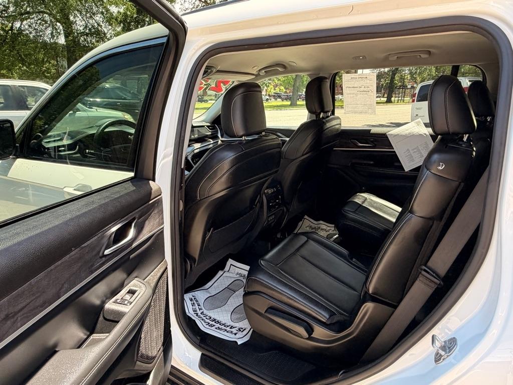 Jeep Grand Cherokee L Limited 4WD 2023