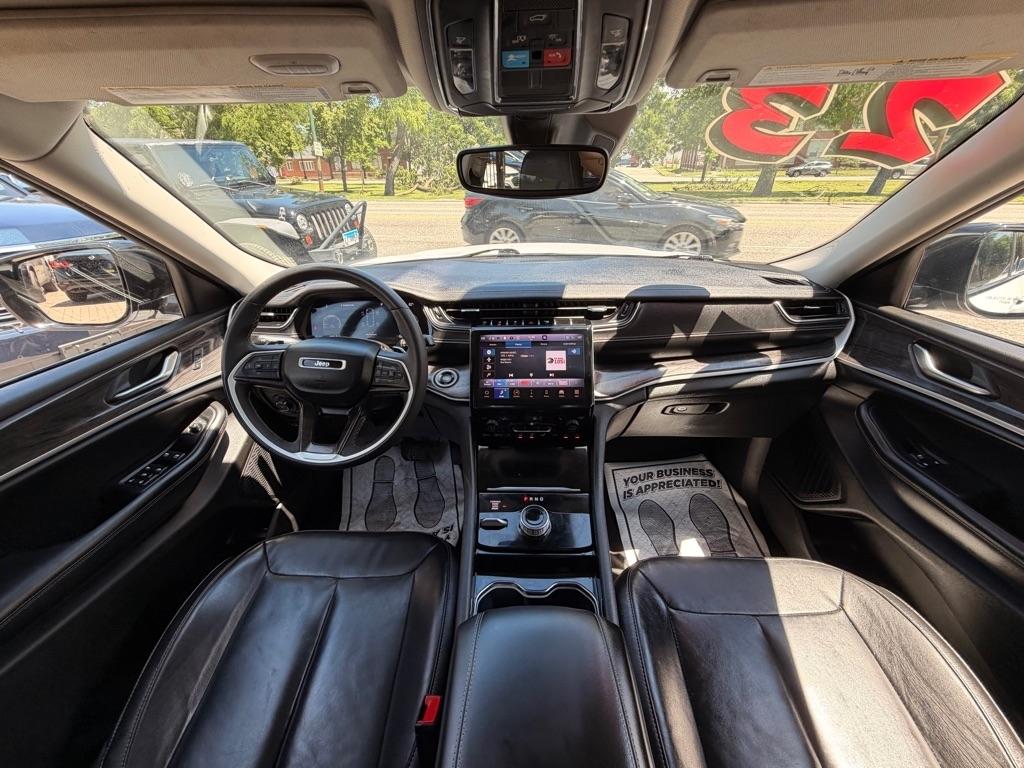 Jeep Grand Cherokee L Limited 4WD 2023