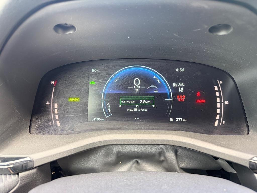Toyota Camry Hybrid XLE 2025
