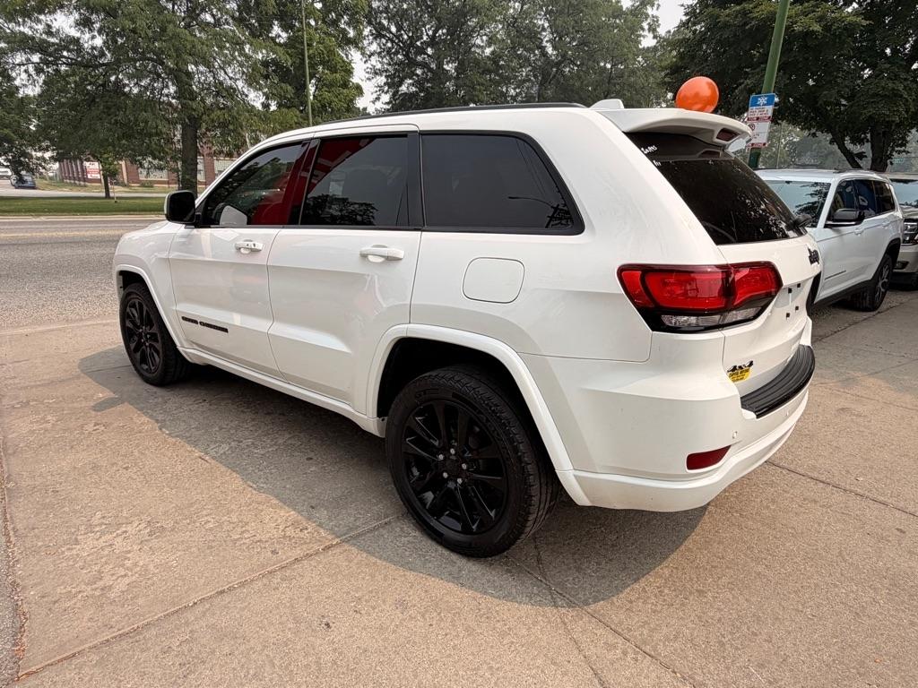 Jeep Grand Cherokee Laredo 4WD 2018