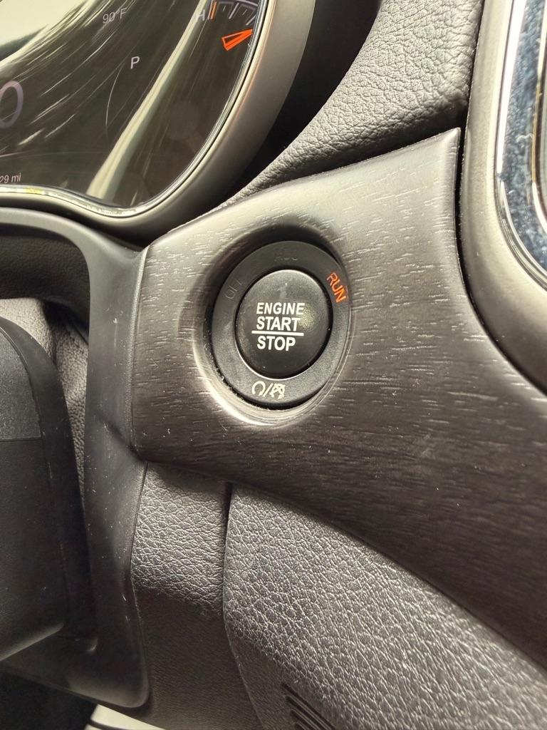 Jeep Grand Cherokee Laredo 4WD 2018