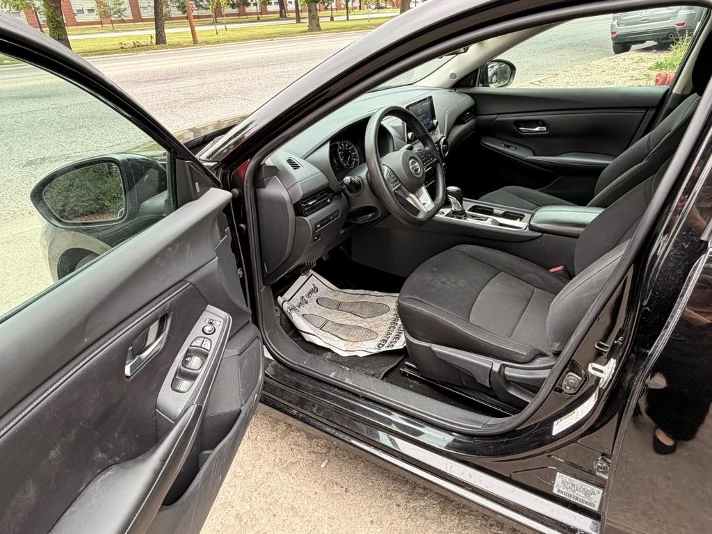 Nissan Sentra SV 2023