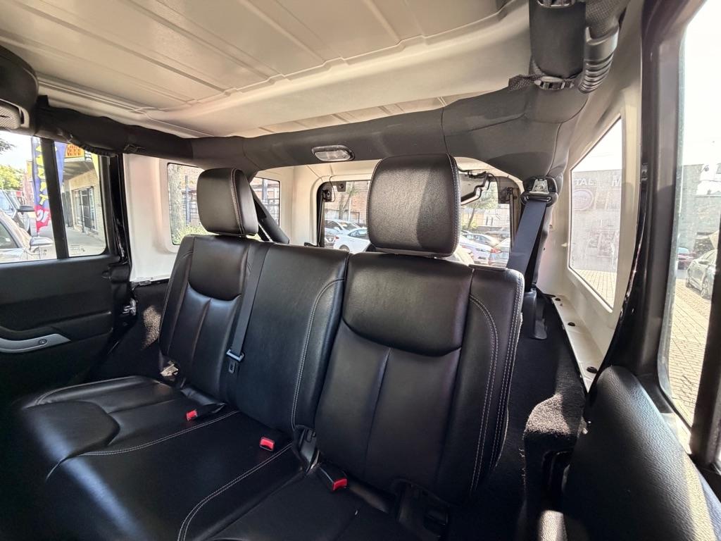 Jeep Wrangler Unlimited Sahara 4WD 2016