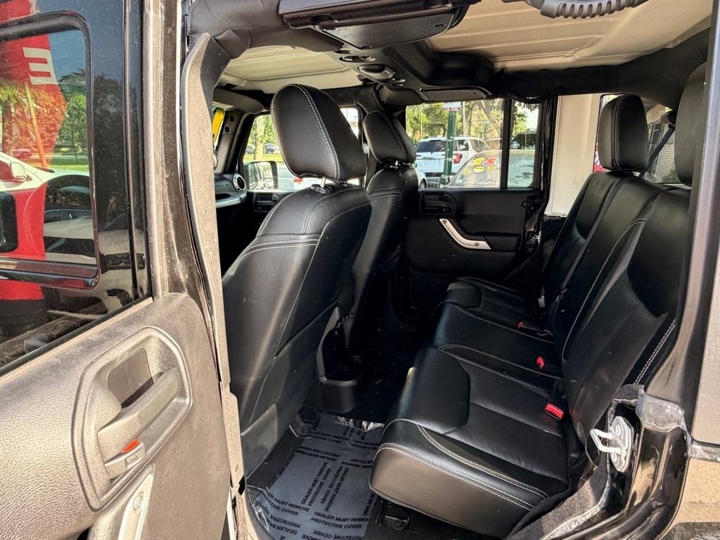 Jeep Wrangler Unlimited Sahara 4WD 2016