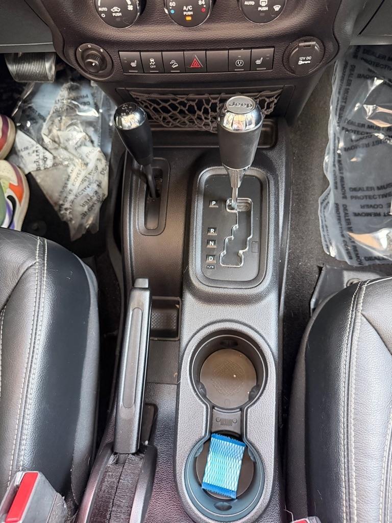 Jeep Wrangler Unlimited Sahara 4WD 2016