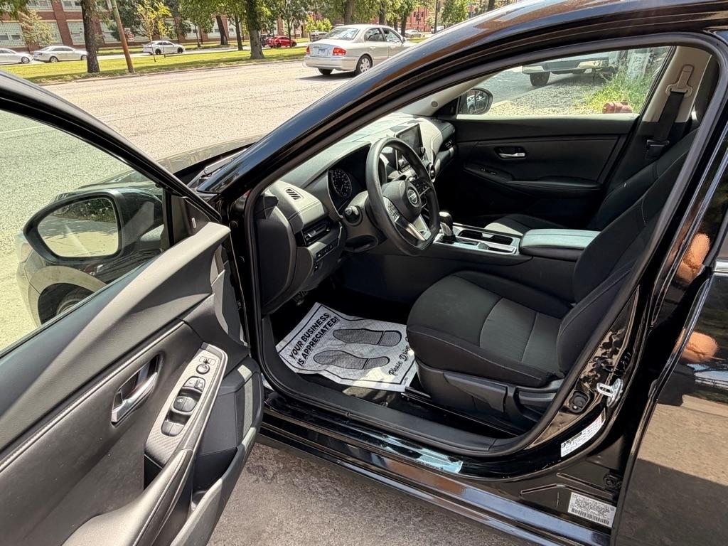 Nissan Sentra SV 2023