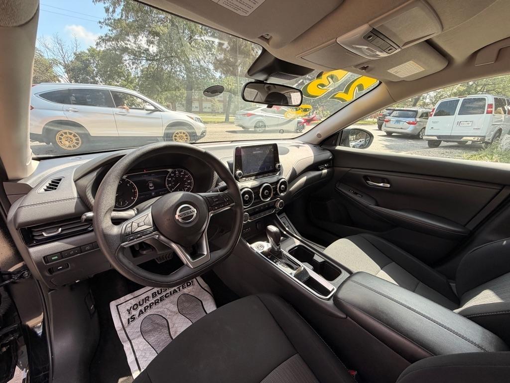 Nissan Sentra SV 2023