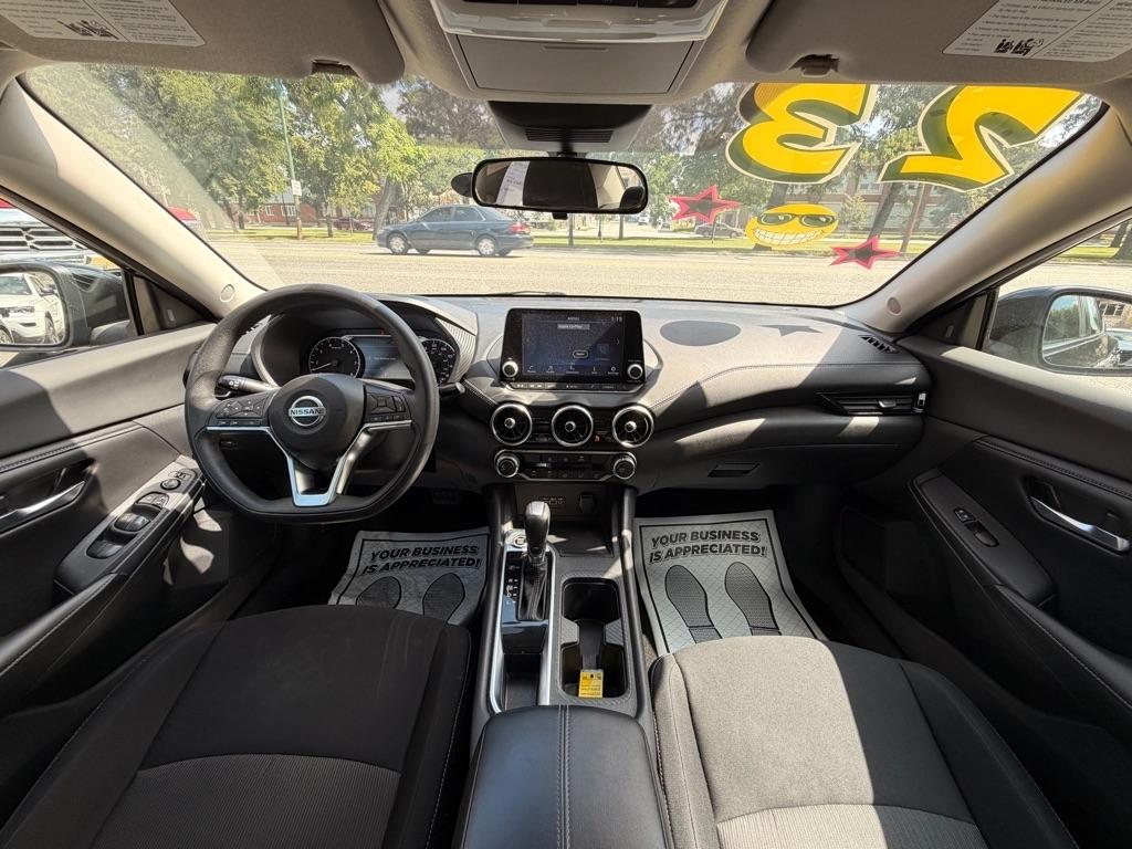 Nissan Sentra SV 2023
