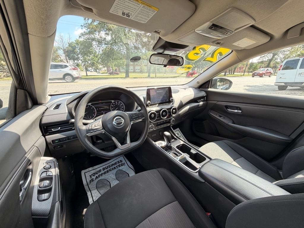 Nissan Sentra SV 2023