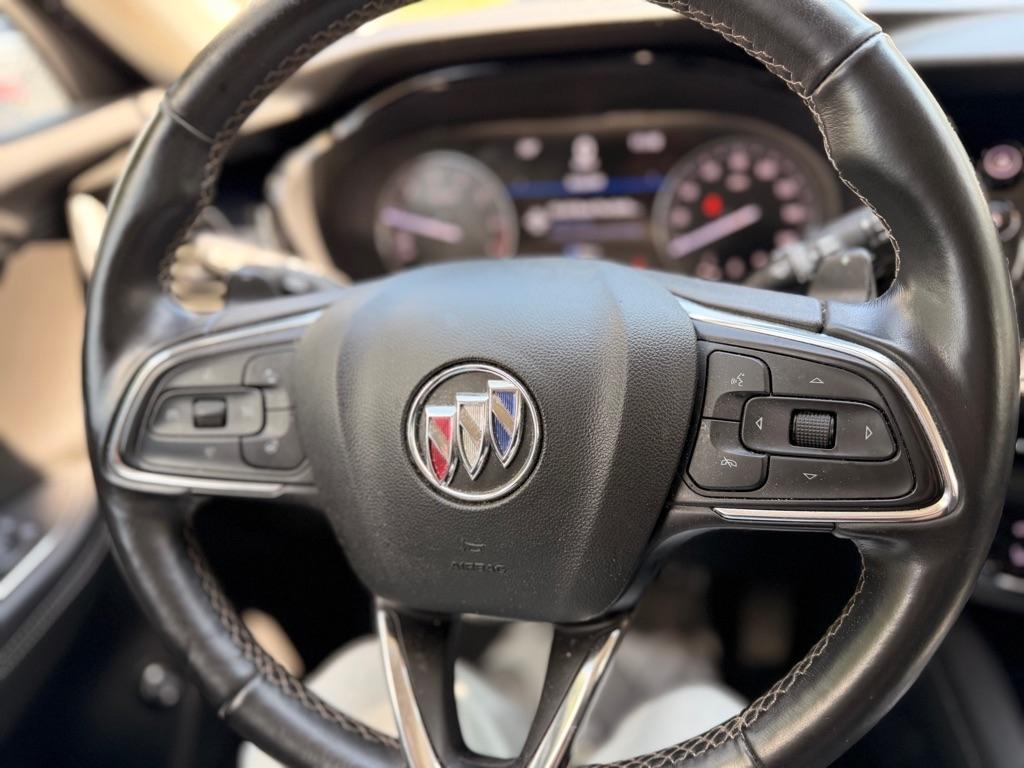 Buick Envision Essense 2023