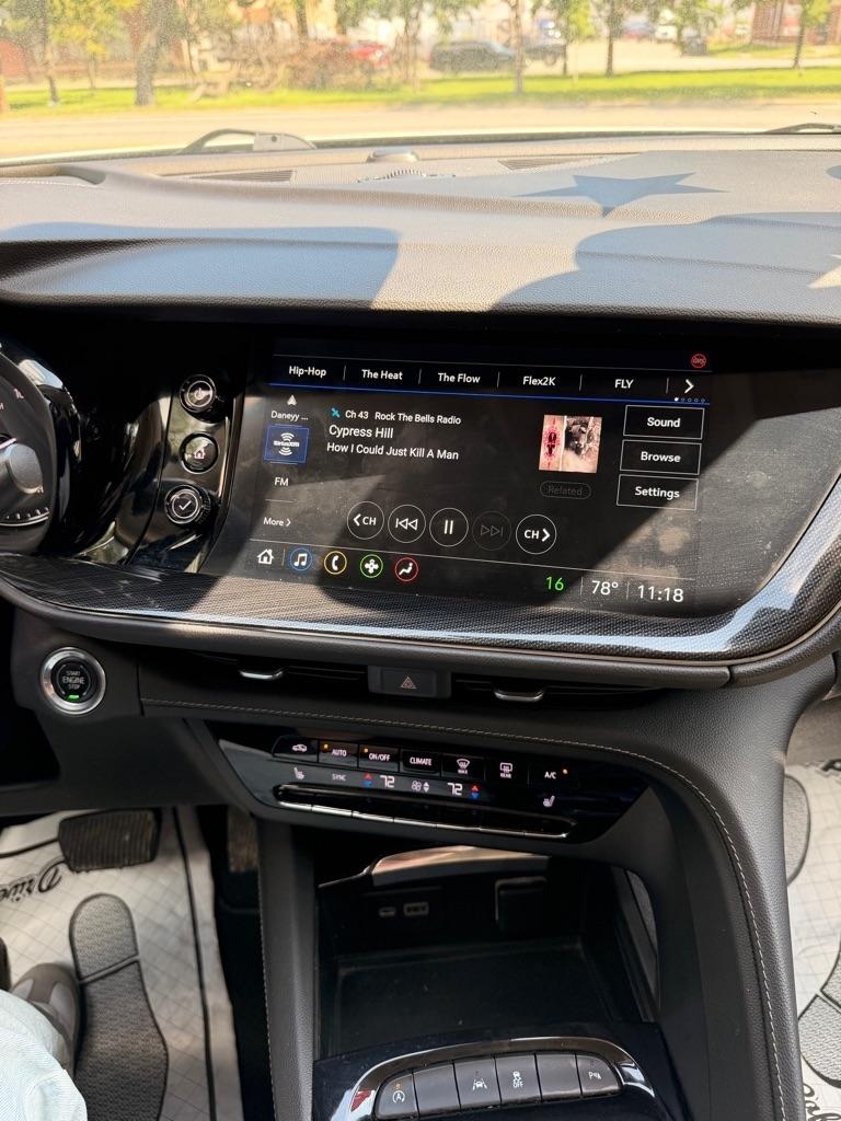 Buick Envision Essense 2023