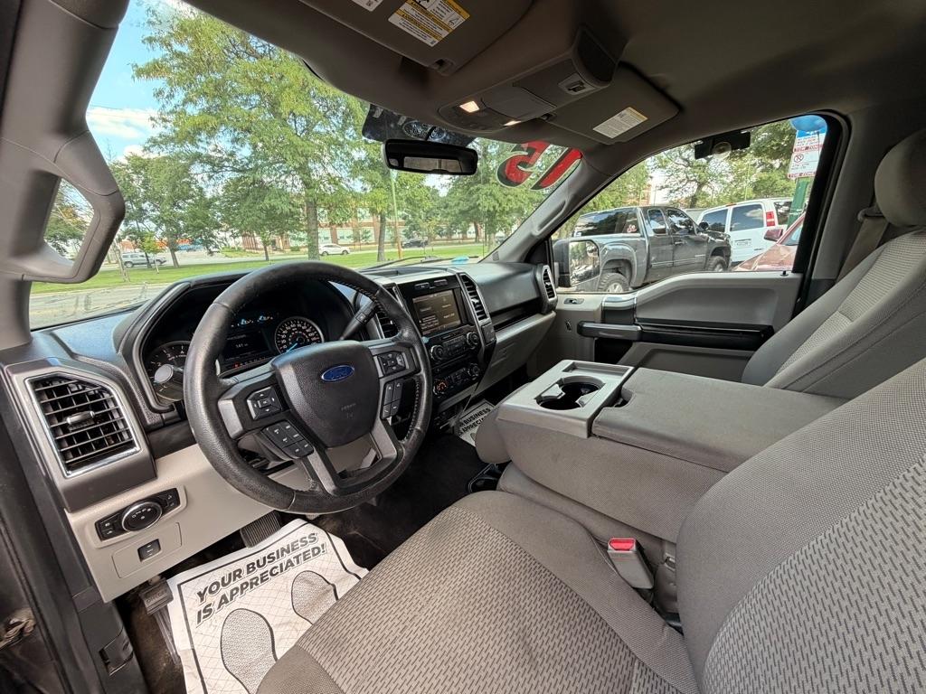 Ford F-150 XL SuperCrew 5.5-ft. Bed 4WD 2015