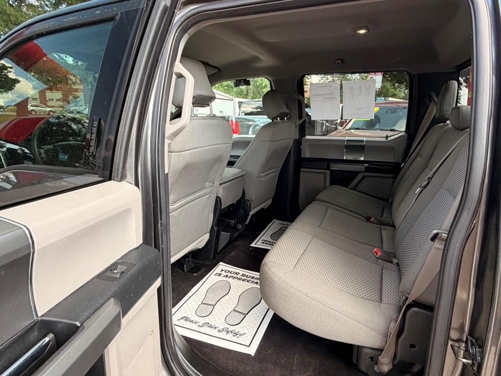Ford F-150 XL SuperCrew 5.5-ft. Bed 4WD 2015