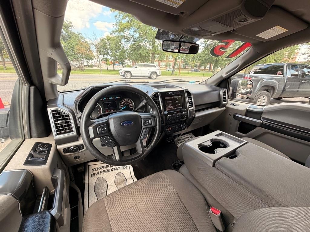 Ford F-150 XL SuperCrew 5.5-ft. Bed 4WD 2015