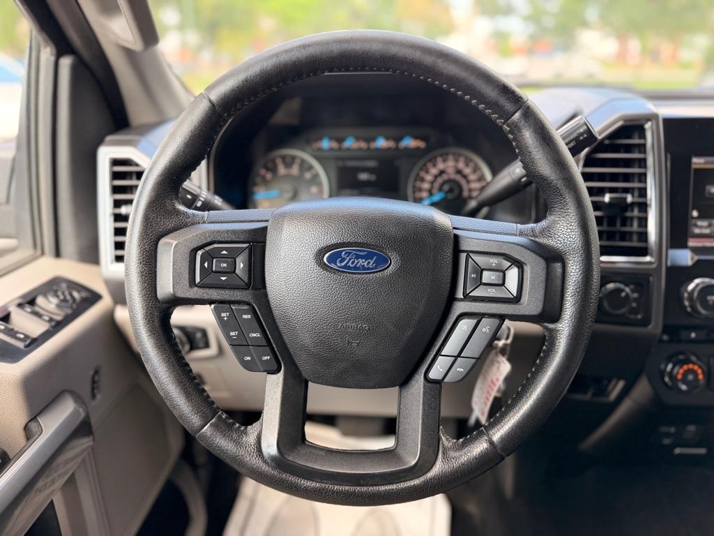 Ford F-150 XL SuperCrew 5.5-ft. Bed 4WD 2015