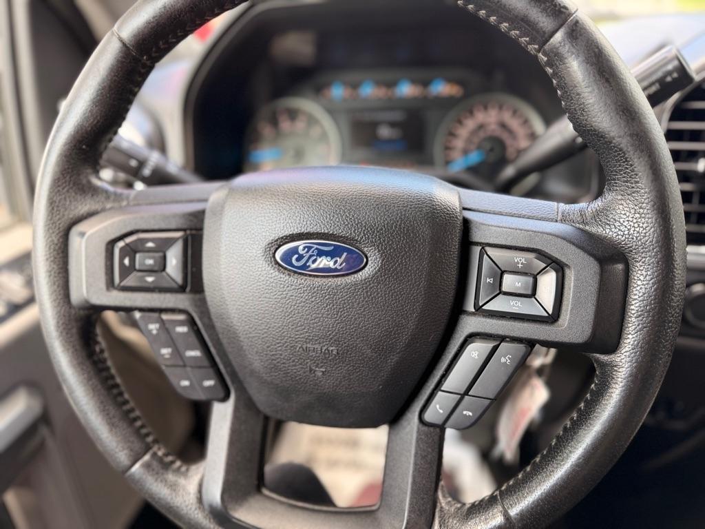 Ford F-150 XL SuperCrew 5.5-ft. Bed 4WD 2015