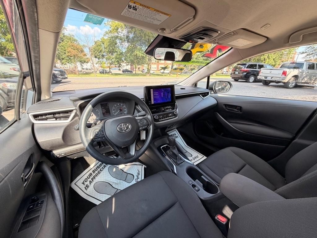 Toyota Corolla LE 2024