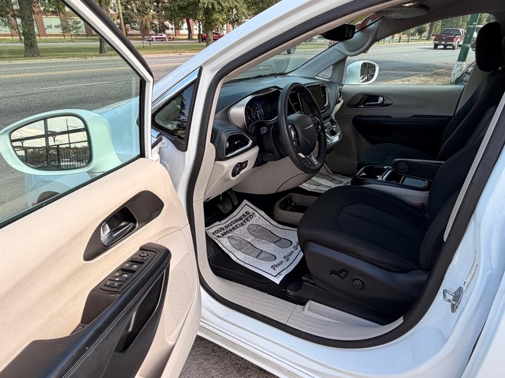 Chrysler Pacifica Touring Plus 2021
