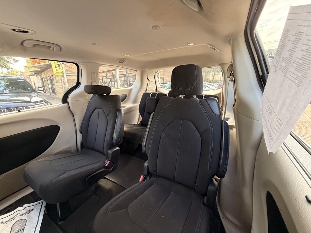 Chrysler Pacifica Touring Plus 2021