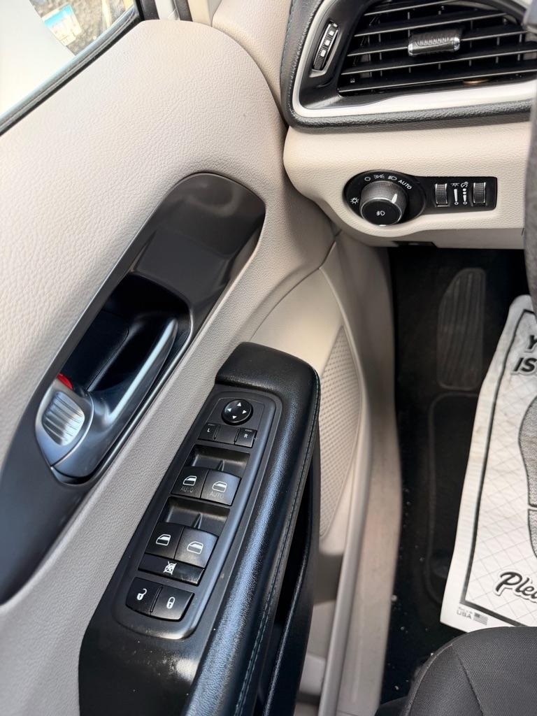 Chrysler Pacifica Touring Plus 2021