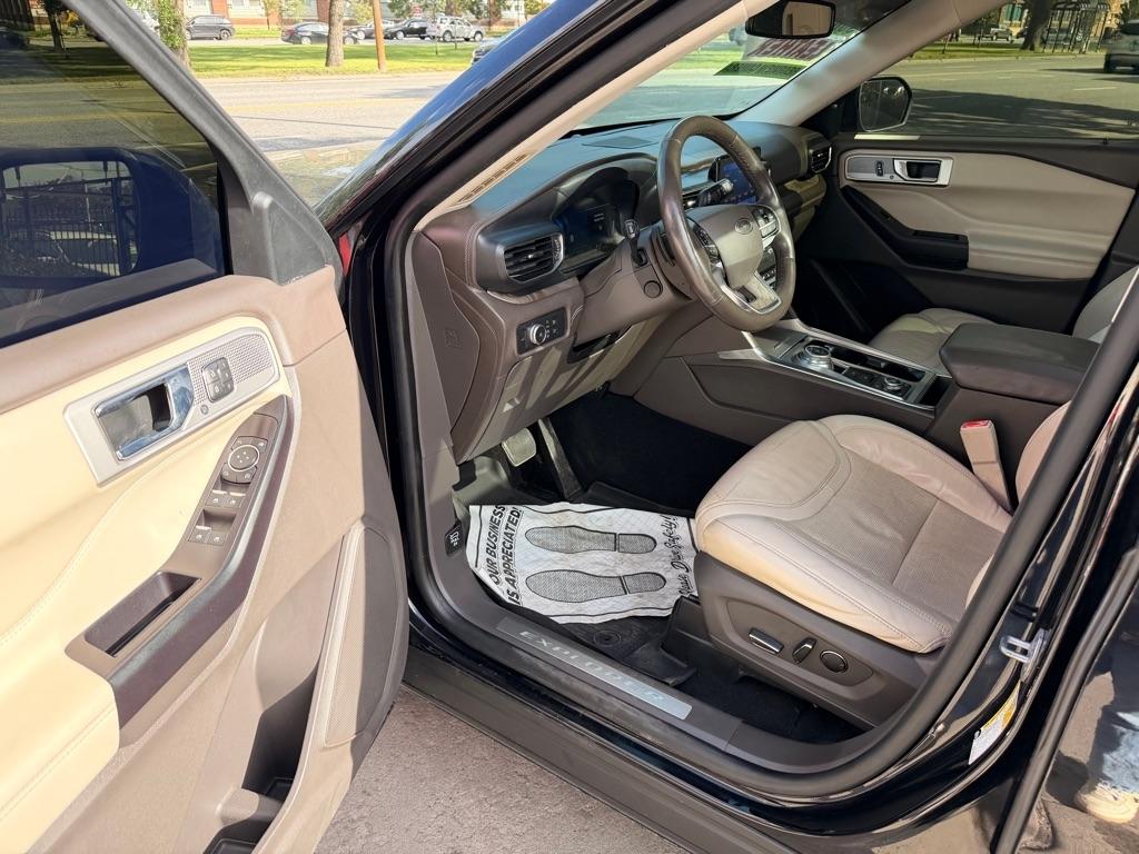 Ford Explorer Platinum AWD 2020