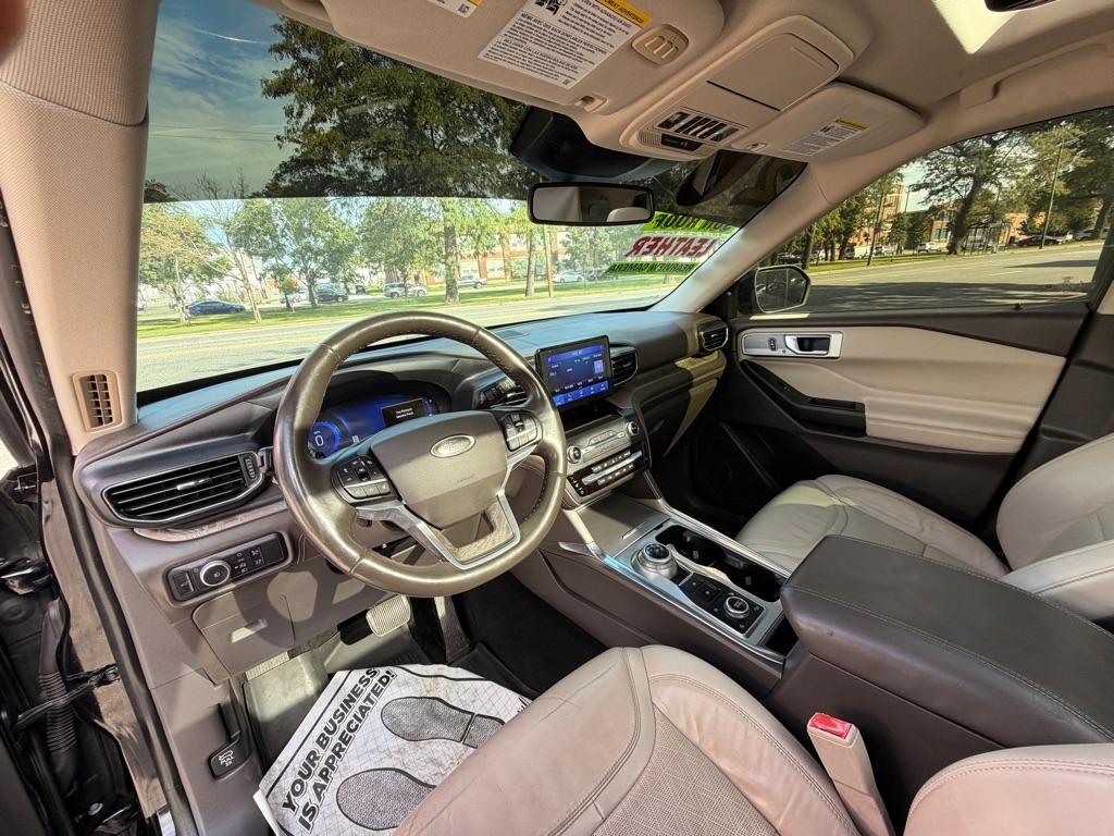 Ford Explorer Platinum AWD 2020