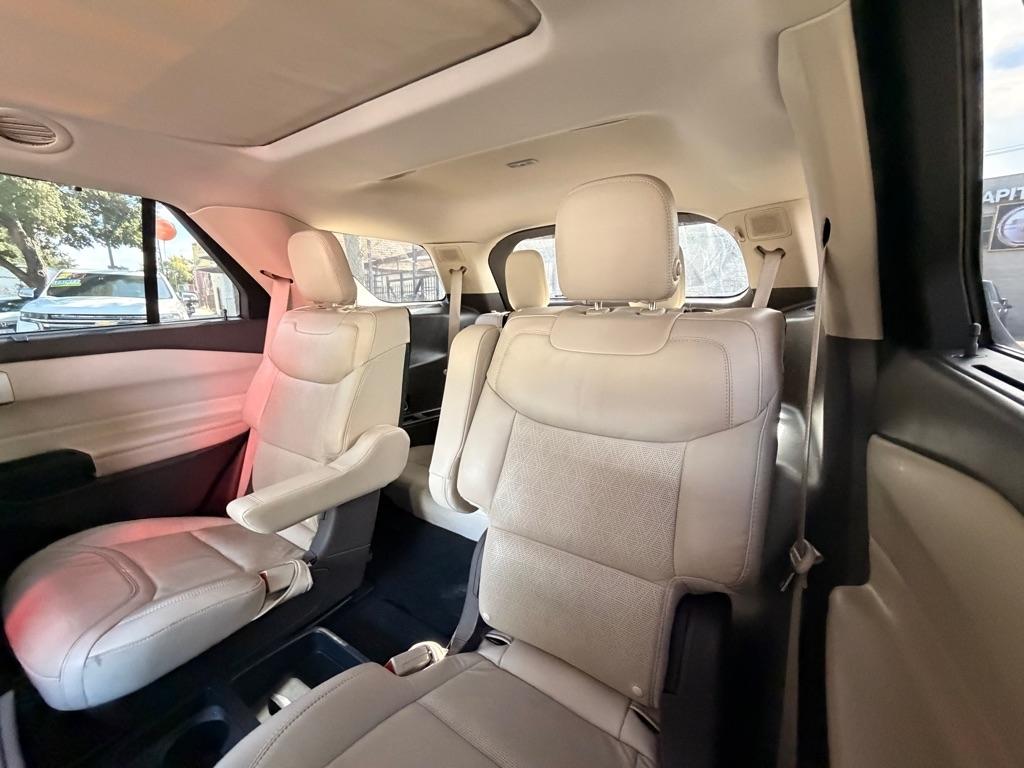 Ford Explorer Platinum AWD 2020