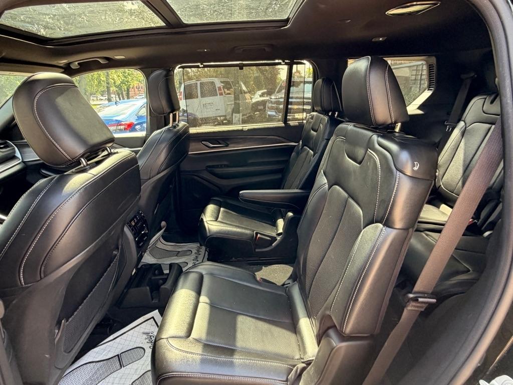 Jeep Grand Cherokee L Limited 4WD 2024