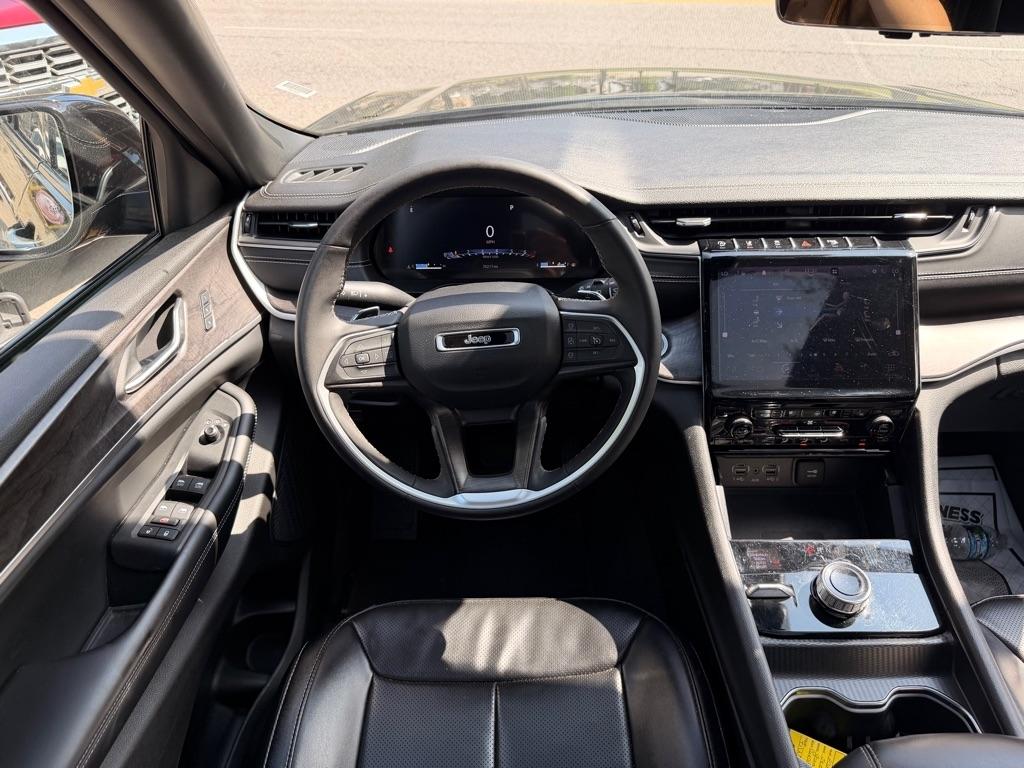 Jeep Grand Cherokee L Limited 4WD 2024