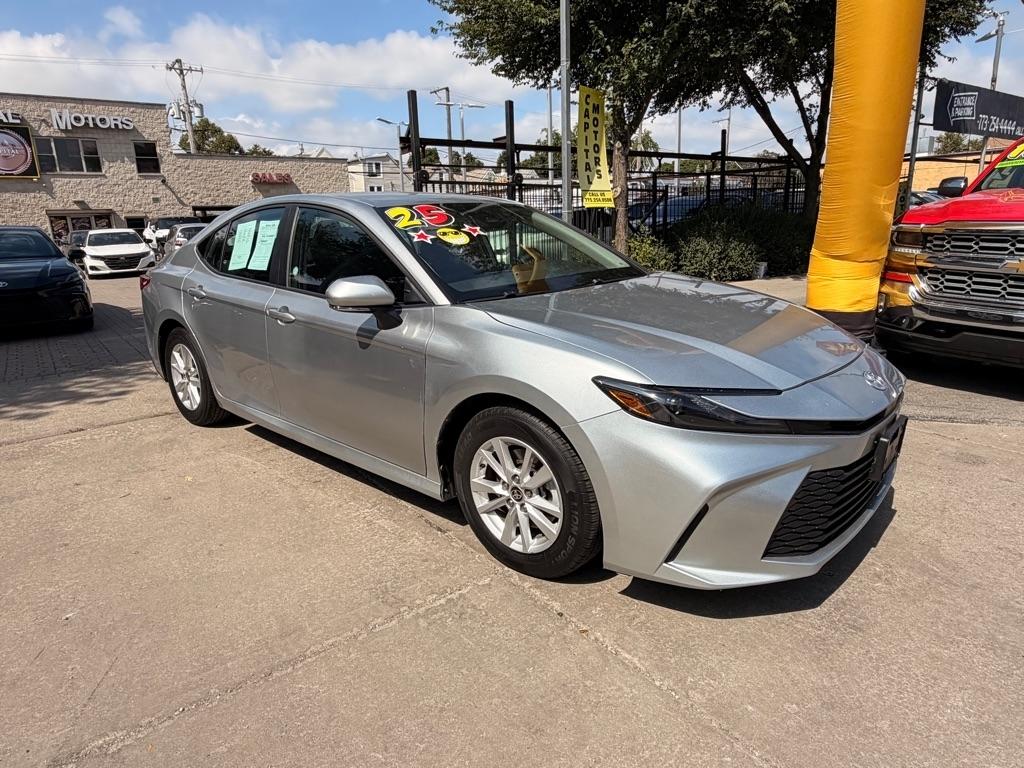 2025 Toyota Camry Hybrid XLE