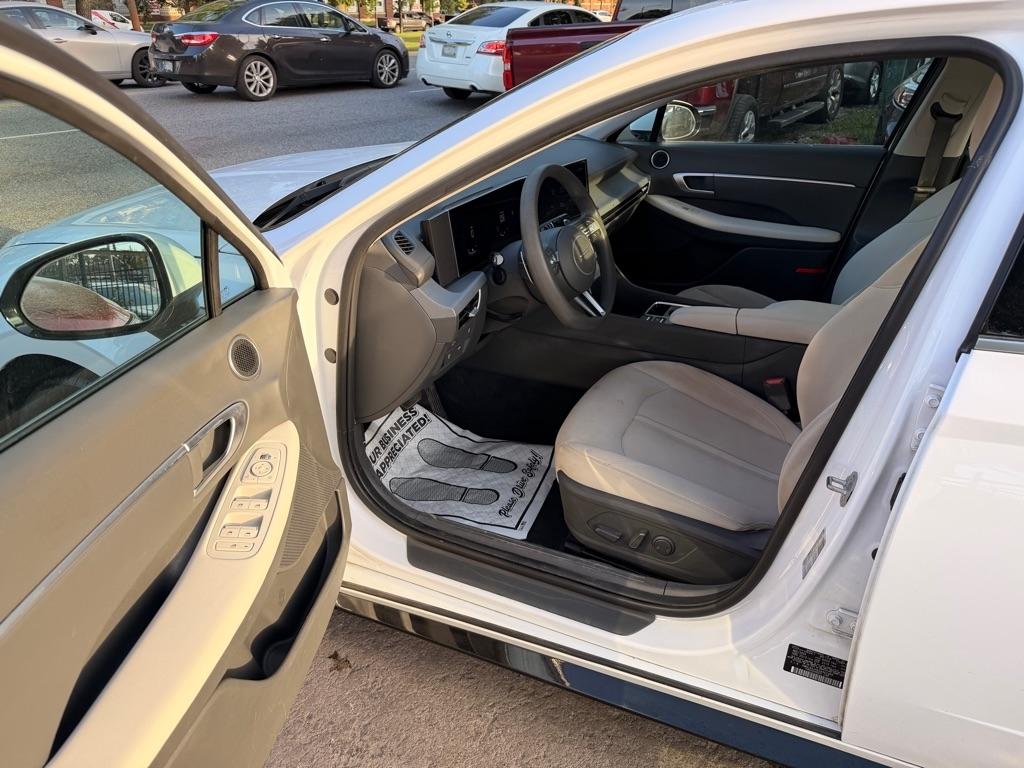 Hyundai Sonata SEL 2025