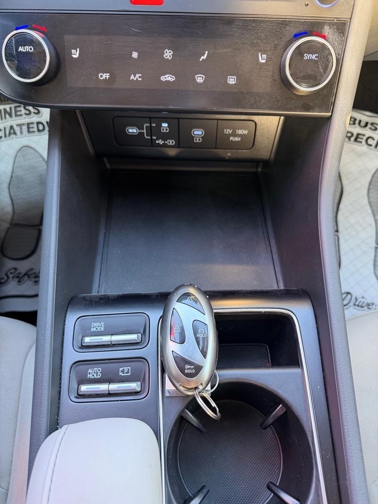 Hyundai Sonata SEL 2025