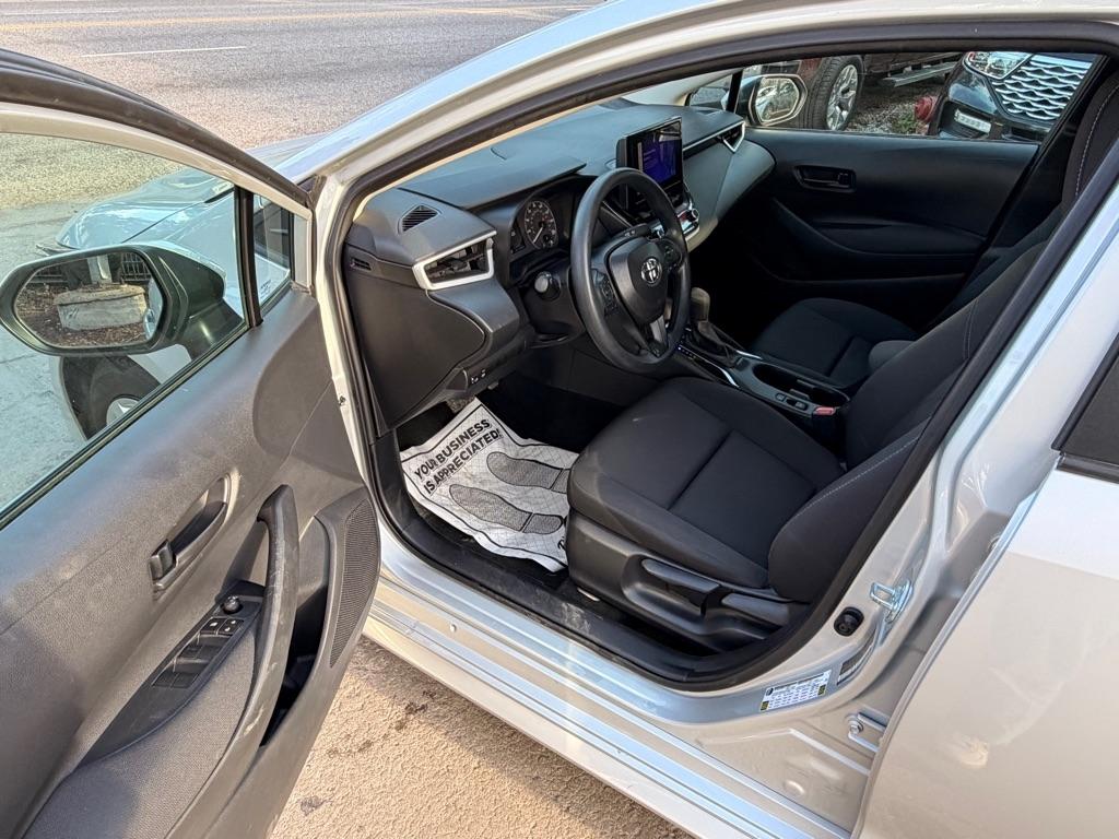 Toyota Corolla LE 2025