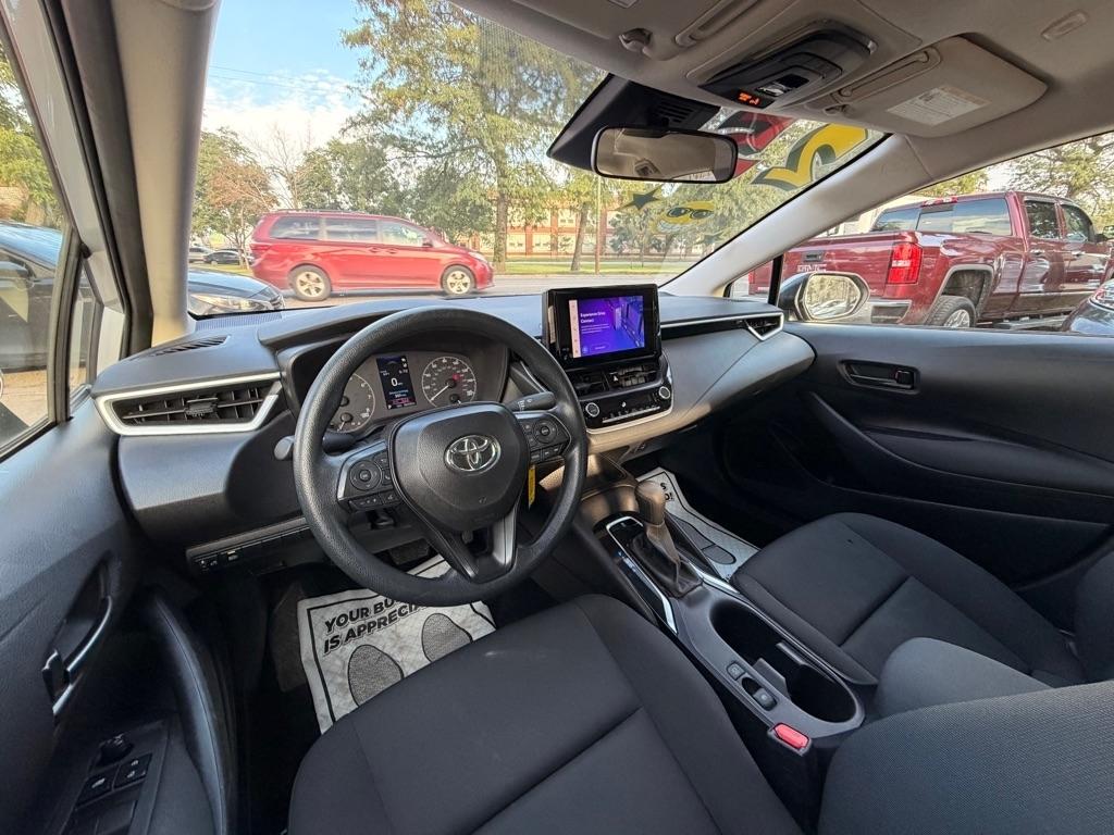 Toyota Corolla LE 2025