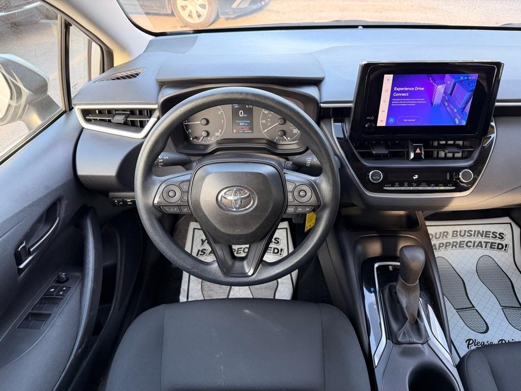 Toyota Corolla LE 2025